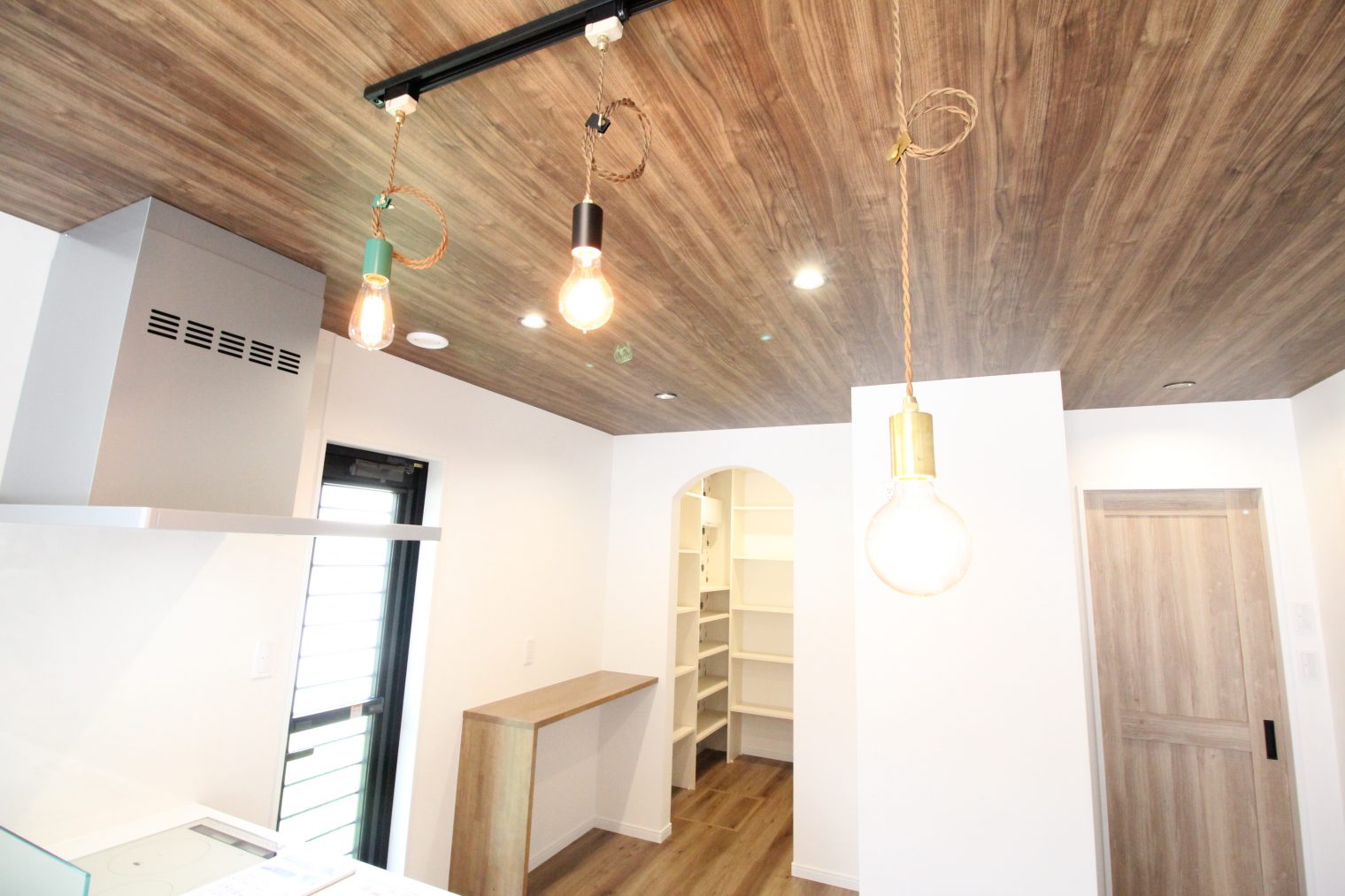 福山市 注文住宅 工務店 リノベーション リフォーム 髙橋デザイン建築事務所 Tdkj 木目の天井が温かみのあるldk