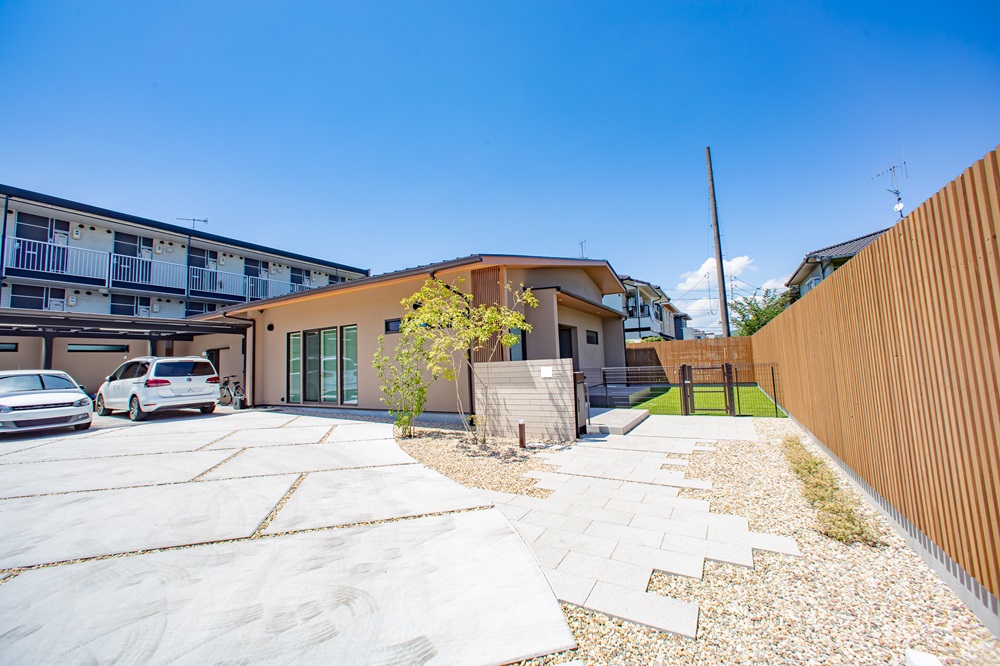 広がる空間、美しい平屋の新築住宅01